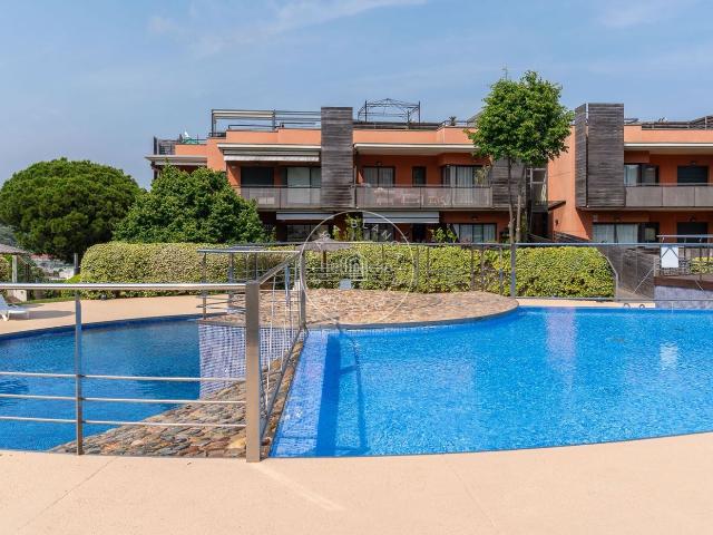 Piso en venta en Lloret de Mar, Santa Clotilde Costa Brava. Apartamento en planta baja con jardín privado en Santa Clotilde a 5 minutos de la playa de Sa Boadella. Pisos Lloret de.
