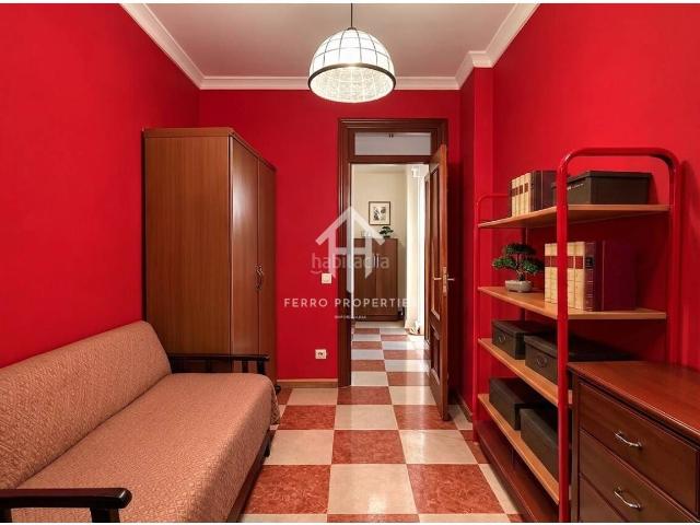 Piso en venta en Loja. Fantástico Piso de 3 dormitorios y terraza. Pisos.