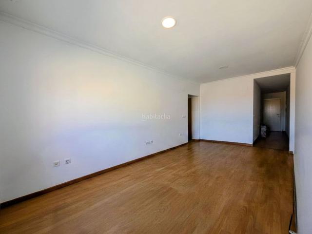 Piso en venta en Loja. Piso en venta en Avda. Andalucía, 2 dormitorios. Pisos.