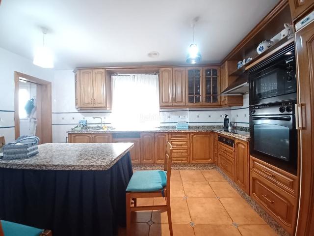 Piso en venta en Loja. Piso en venta en Avda. Rafael Pérez del Álamo, 4 dormitorios. Pisos.