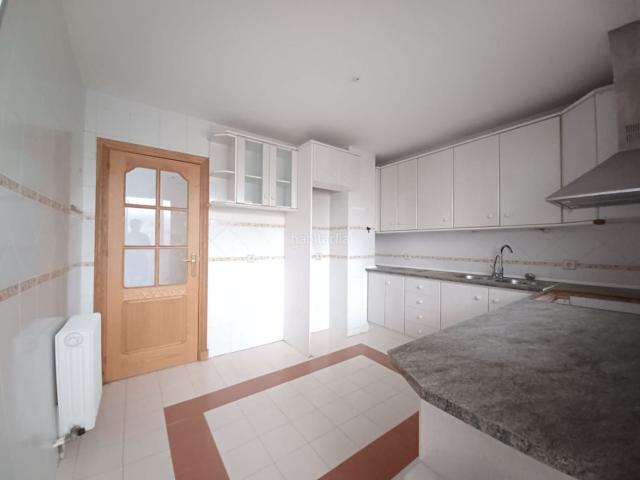 Piso en venta en Loja. Piso en venta en Centro, 4 dormitorios. Pisos.