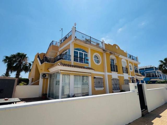 Piso en Venta en Lomas de Cabo Roig Los Dolses