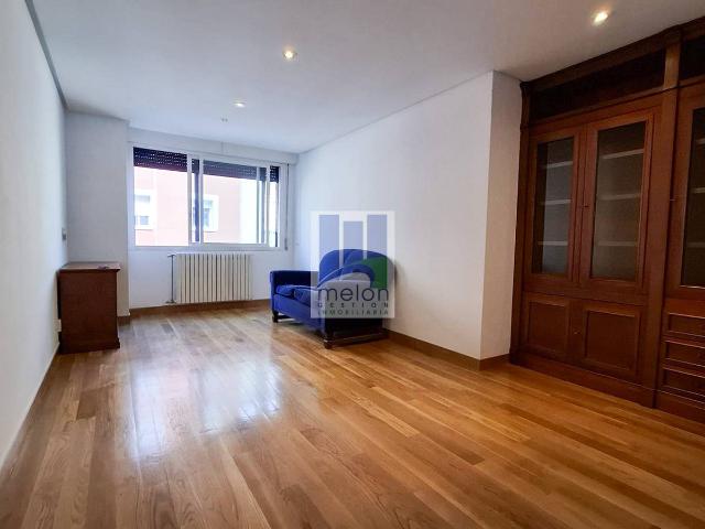 Piso en Venta en Los Vadillos R. Sanitaria Pozanos
