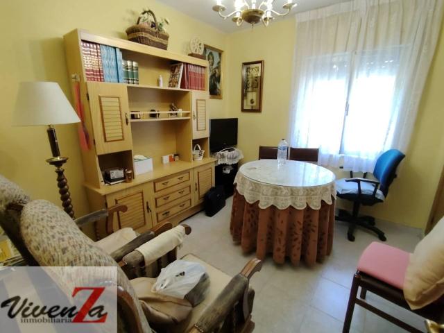 Piso en venta en Los Bloques 49030
