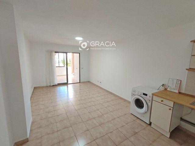 Piso en venta en Los Cristianos, Tenerife