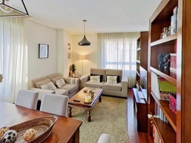 Piso en Venta en Los Rosales