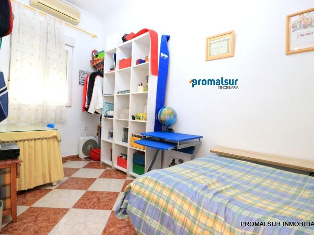 Piso en venta en Puente Genil. Piso en venta en Barrio Alto, 4 dormitorios. Pisos Puente.
