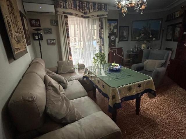 Piso en venta en Puente Genil. SE VENDE PISO CENTRICO. Pisos Puente.