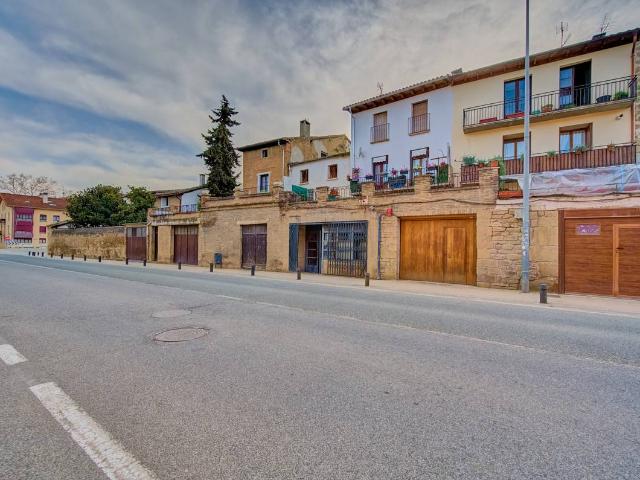 Piso en Venta en Puente la Reina / Gares