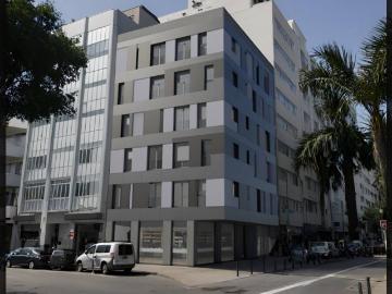 Piso en venta en Puerto Canteras 35008