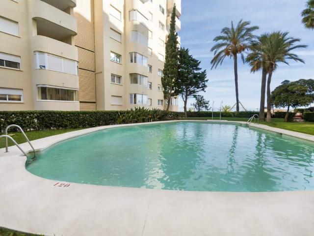 Piso en Venta en Puerto de Estepona