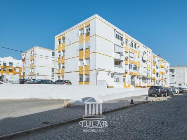 Piso en venta en Puerto de Santa María El, Plaza de Toros Ayuntamiento. Piso de 3 dormitorios en Venta en Durango, El Puerto de Santa María. Pisos Puerto de Santa María.