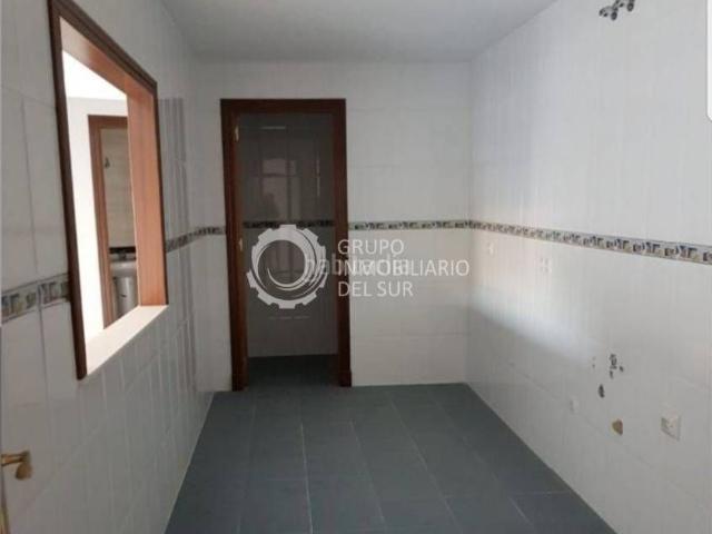 Piso en venta en Puerto Serrano. Piso a estrenar en Puerto Serrano muy luminoso y en zona céntrica. Pisos Puerto.