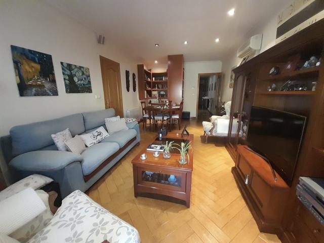 Piso en venta en Puertollano, Carretera de Córdoba Libertad. Piso en venta para entrar a vivir con posibilidad de cochera. Pisos.