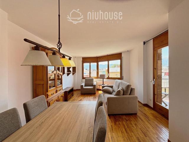 Piso en venta en Puigcerdà Pirineos. Piso en el centro de Puigcerdà. Pisos.