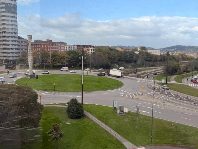 Piso en Venta en Pumarín