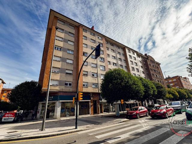 Piso en Venta en Pumarín