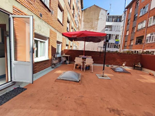 Piso en Venta en Pumarín