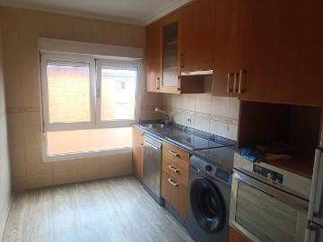 Piso en Venta en Pumarín