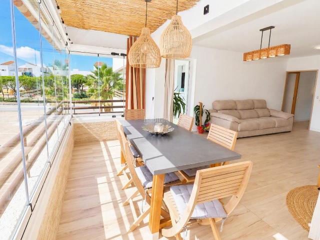 Piso en venta en El Portil. ? ¡MAGNÍFICO PISO EN URBANIZACIÓN PRIVADA A ESCASOS MINUTOS DE LA PLAYA! ?. Pisos El.