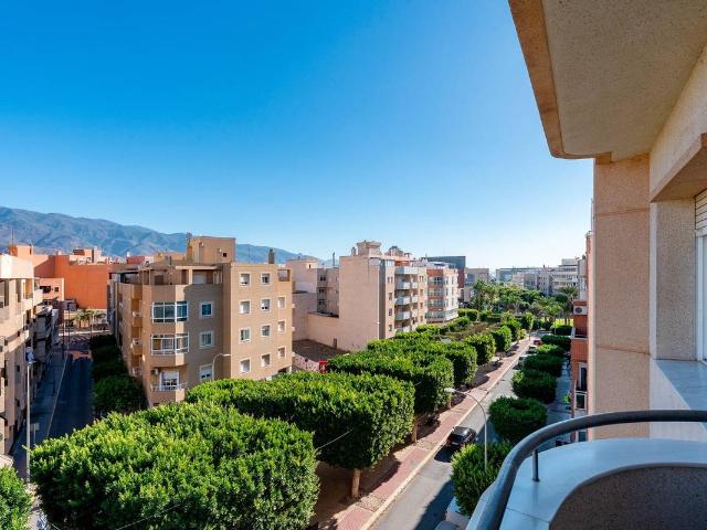Piso en Venta en Pabellón Estación El Corte Inglés