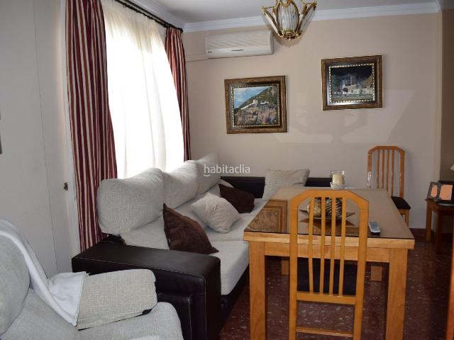 Piso en venta en Palma del Río. Piso en avenida principal. Pisos Palma del.