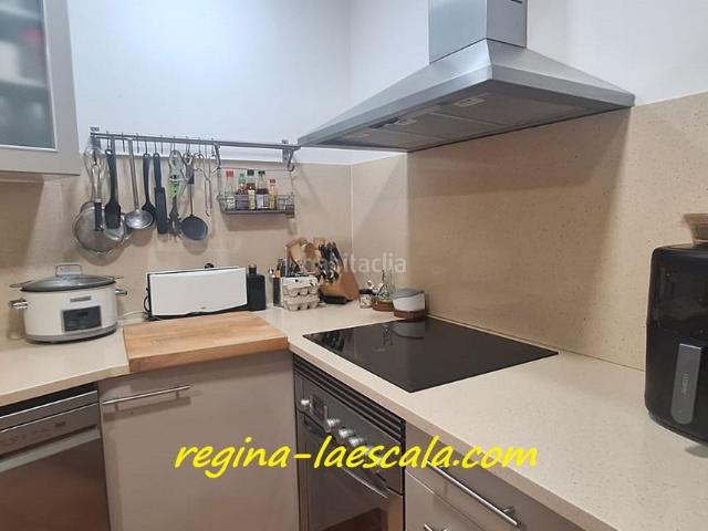 Piso en venta en Palafrugell, Piverd Vila Seca Bruguerol Costa Brava. Un agradable piso en el centro de Palafrugell, con una ubicación ideal cerca de tiendas, restaurantes y servicios. Pisos.