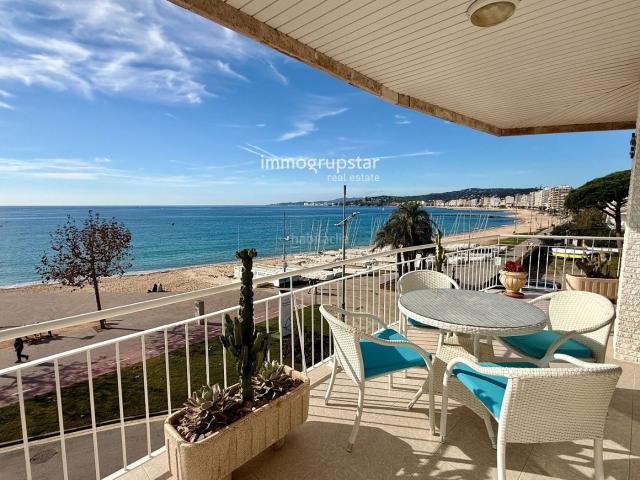 Piso en venta en Palamós, Platja Gran Costa Brava. Espectacular piso en primera línea de mar, Palamós. Pisos.