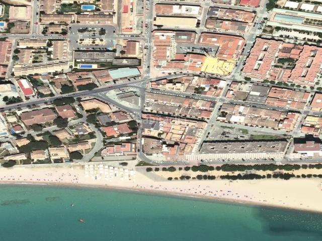 Piso en venta en Palamós, Platja Gran Costa Brava. Piso en Calle Riera DAubi en Palamós, Girona. Pisos.