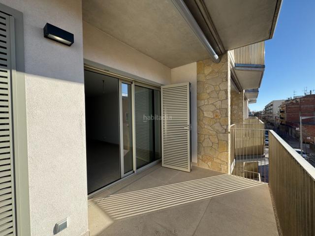 Piso en venta en Palamós, Platja Gran Costa Brava. A estrenar con materiales y acabados de lujo, a 1 minuto de la Platja Gran de Palamós. Pisos.