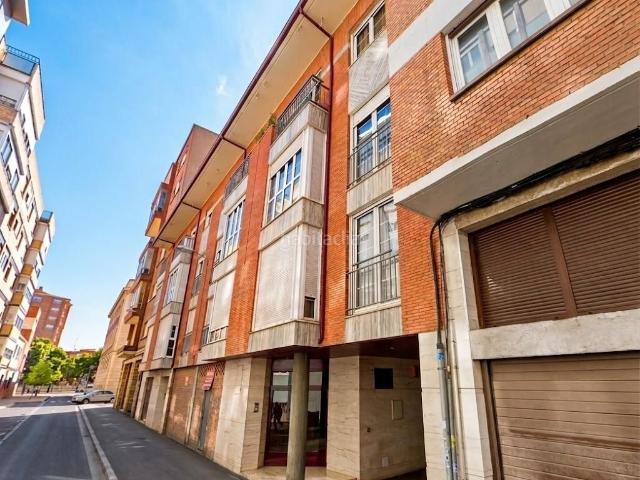 Piso en venta en Palencia, Centro. Piso en Cesión de Remate en Palencia. Pisos.