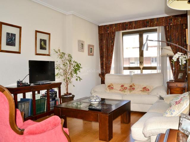 Piso en venta en Pamplona Iruña, Mendebaldea Ermitagaña. FABULOSA VIVIENDA EN PIO XII. Pisos Pamplona.