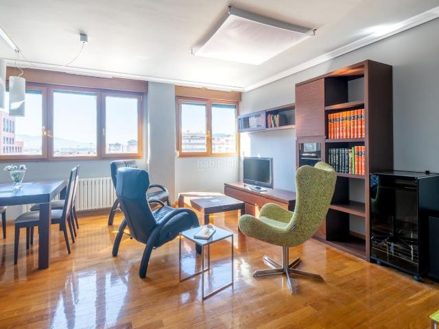 Piso en venta en Pamplona Iruña, Milagrosa. piso de tres dormitorios en Plaza Felisa Munárriz. Pisos Pamplona.