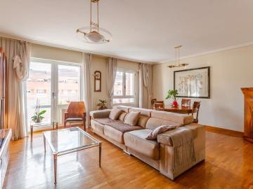 Piso en venta en Pamplona - Balcón, Terraza