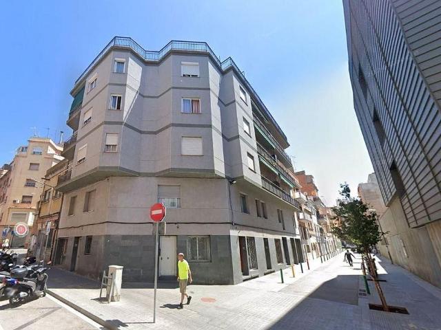 Piso en venta en pasaje Colom, Hospitalet de Llobregat, L´, de 42 m² 3 habitaciones por 103.904