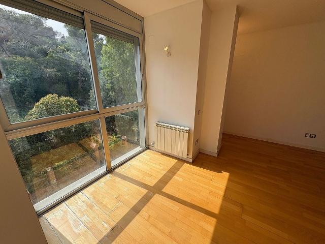 Piso en venta en pasaje De L'arc de Sant Martí, Barcelona, de 60 m² 2 habitaciones por 329.000