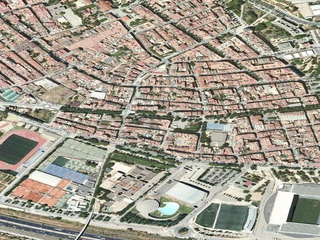 Piso en venta en pasaje De Sant Lluís, Cornellà de Llobregat, de 893 m² 3 habitaciones por 332.800