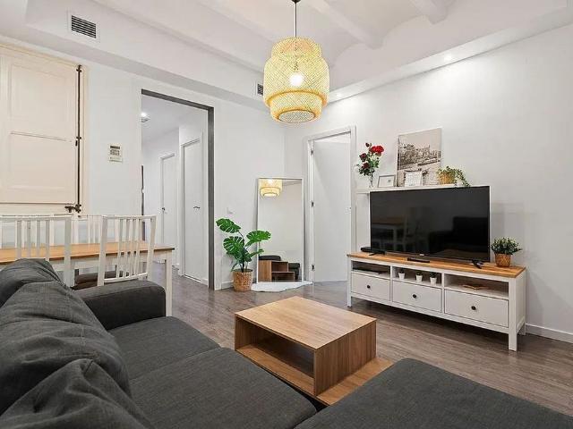Piso en venta en pasaje Del Xiprer, Hospitalet de Llobregat, L´, de 70 m² 3 habitaciones por 285.000