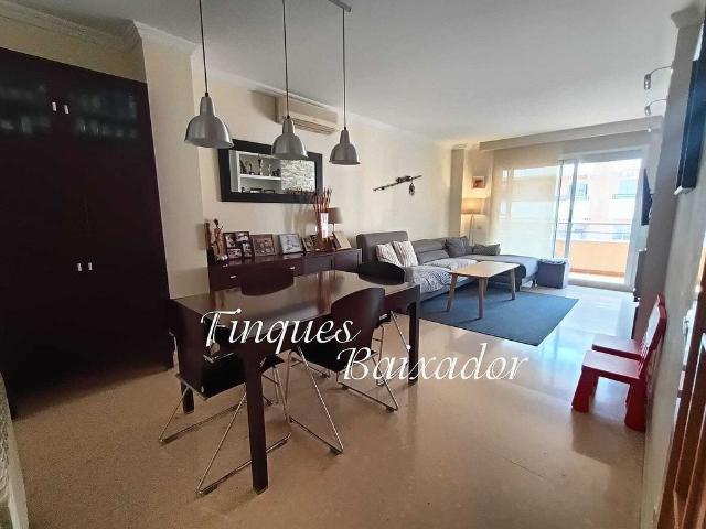 Piso en venta en pasaje Mercè Rodoreda, Castelldefels, de 100 m² 4 habitaciones por 550.000