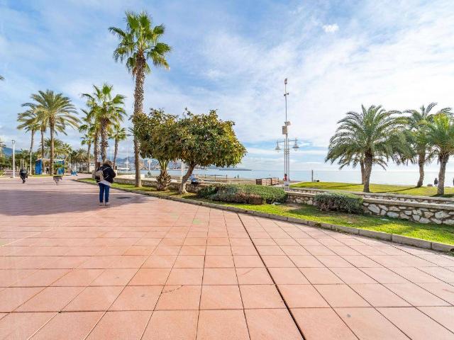 Piso en Venta en Paseo Marítimo Oeste Pacífico