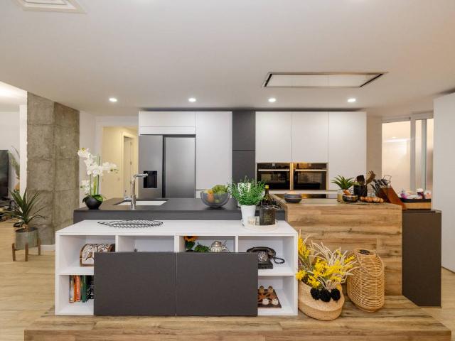 Piso en Venta en Paseo Marítimo Oeste Pacífico