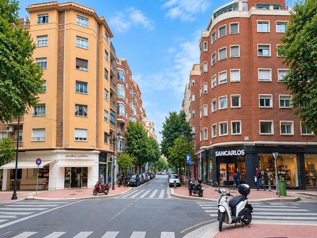 Piso en Venta en Paseo Constitución Las Damas