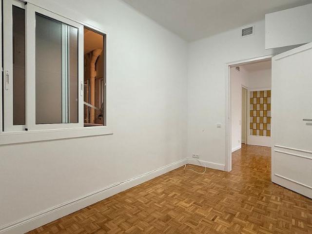 Piso en venta en paseo De Manuel Girona, Barcelona, de 96 m² 3 habitaciones por 725.000