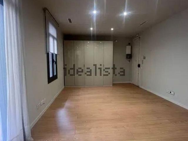 Piso en venta en paseo De Joan de Borbó, Barcelona, de 50 m² 1 habitación por 270.000