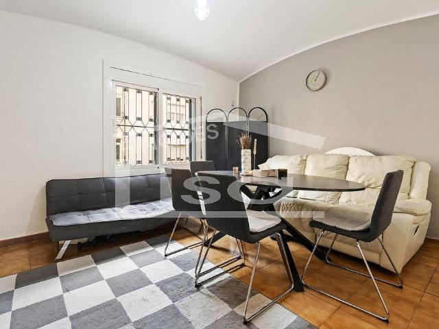 Piso en venta en paseo De la Vall D'hebron, Barcelona, de 78 m² 2 habitaciones por 297.000