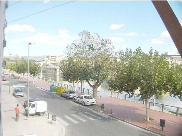 Piso en venta en paseo De Ronda, Tortosa, de 800 m² 1 habitación por 600.000