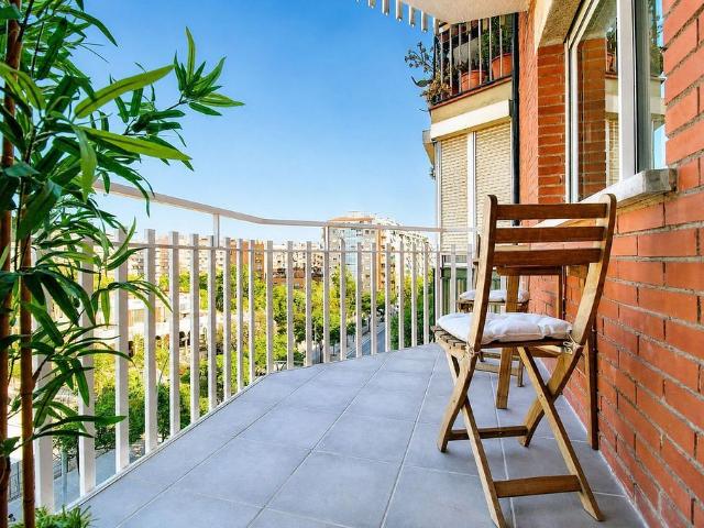 Piso en venta en paseo De Torras i Bages, Barcelona, de 65 m² 3 habitaciones por 397.000