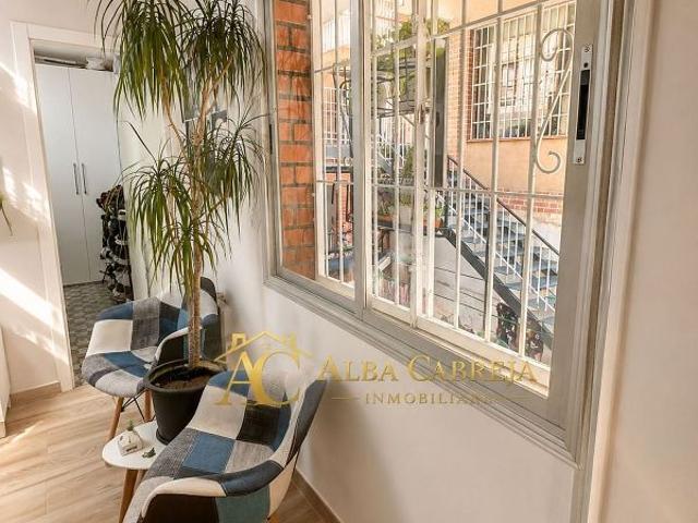 Piso en venta en paseo Universal, Barcelona, de 48 m² 2 habitaciones por 249.000