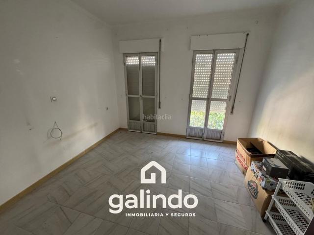Piso en venta en Paradas. CALLE OLIVARES 47. Pisos.