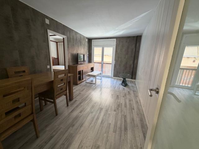 Piso en venta en Parets del Vallès. ¡Piso Reformado en el Corazón de l'Eixample!. Pisos Parets del.